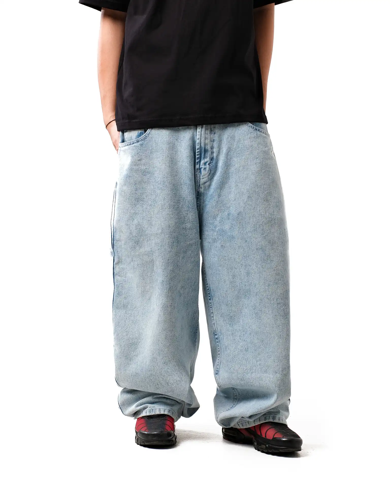 STITCHED LIGHT BLUE BAGGY JEANS